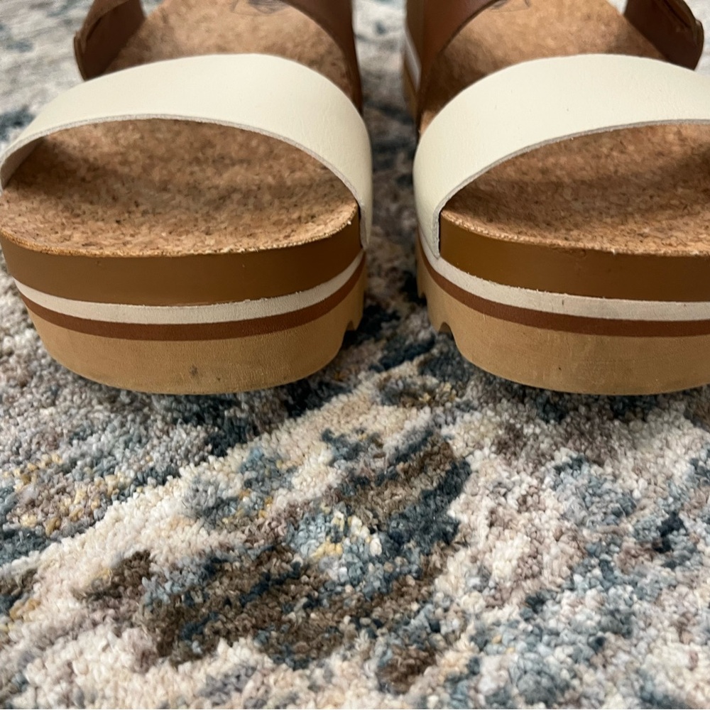 Reef Cushion Vista High Platform Sandals in Choc Duo Size 7 like new - Picture 5 of 9